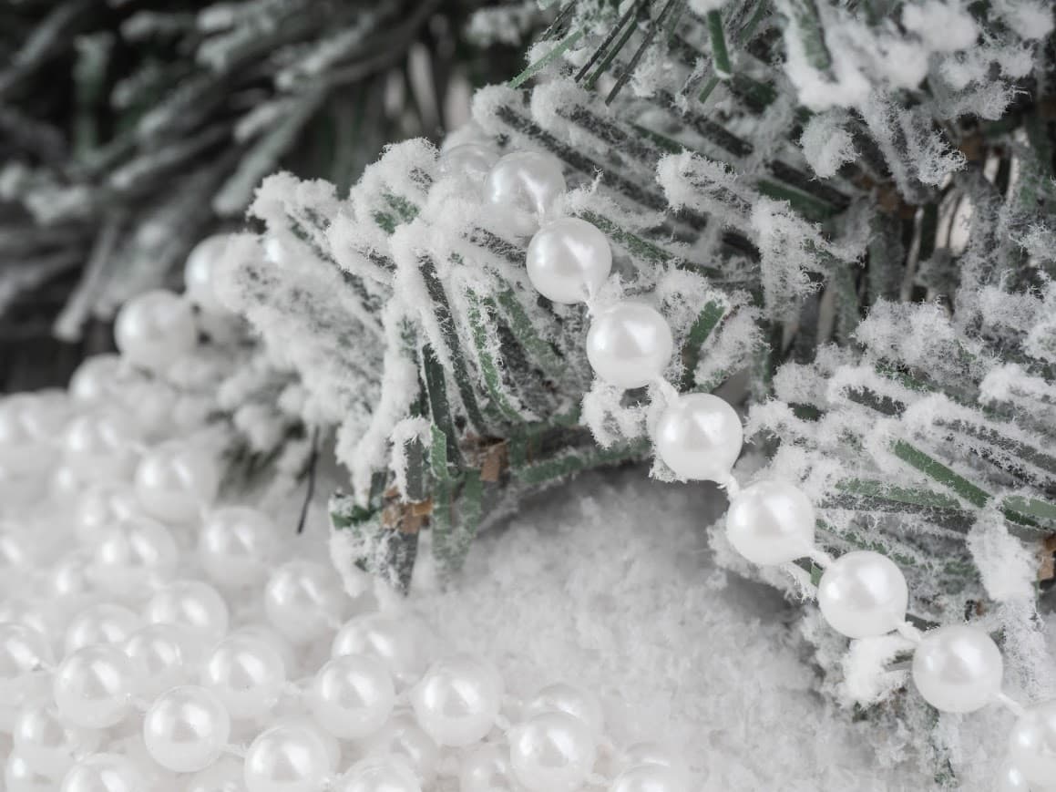 Korale choinkowe 10 m – Białe Perłowe