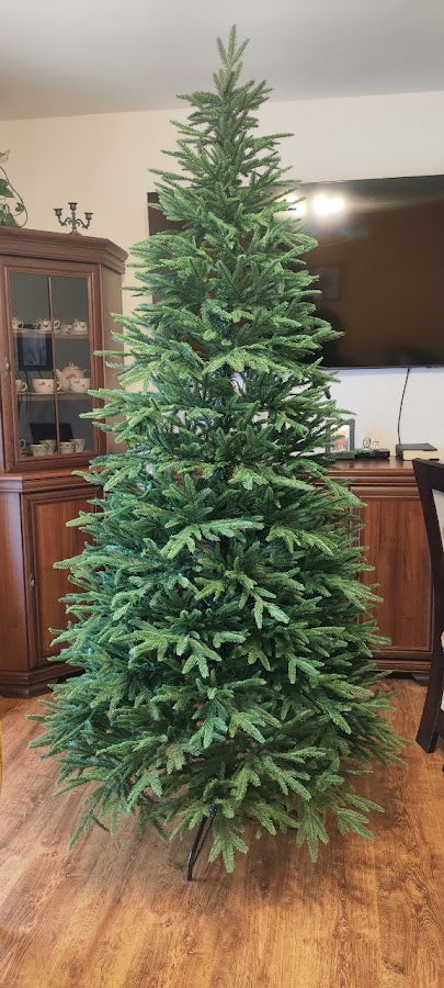 Choinka sztuczna Leśna PE 220 cm – autentyczne zdjęcie od klienta, domowa aranżacja 1